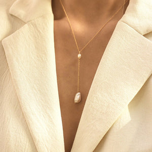 C12 - Elegant pearl necklace, adjustable in length C12 - Elegant pearl necklace, adjustable in length