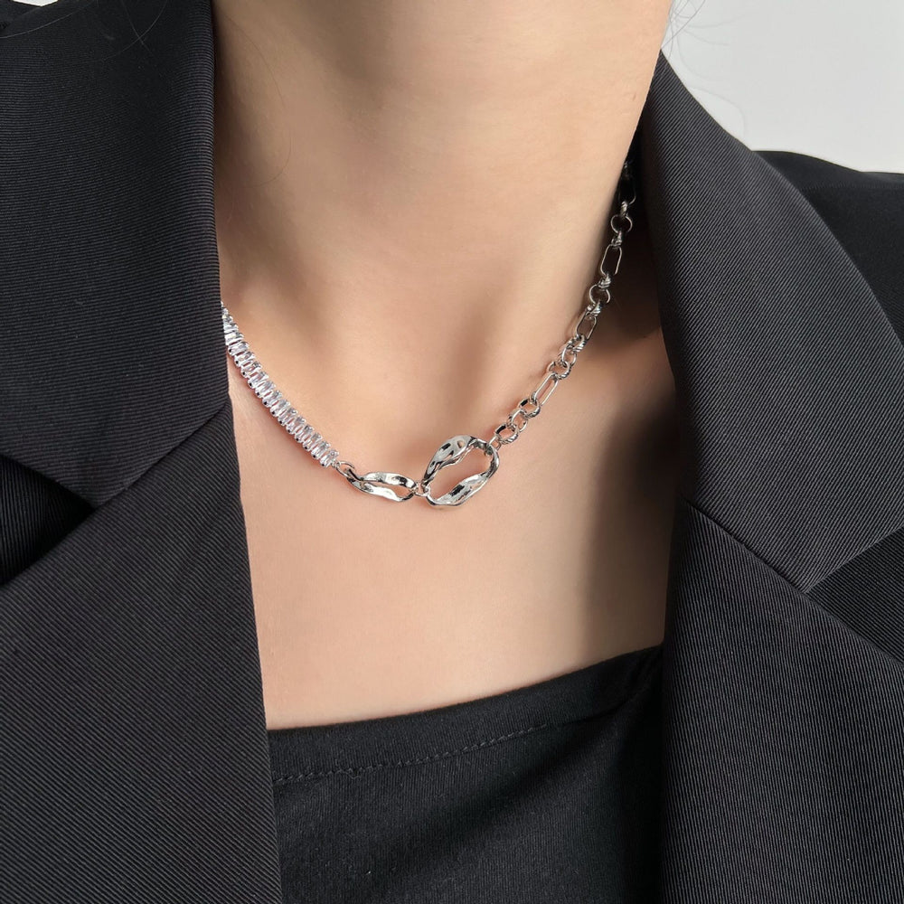 C040 Kühle Eleganz Zirkonia Halskette