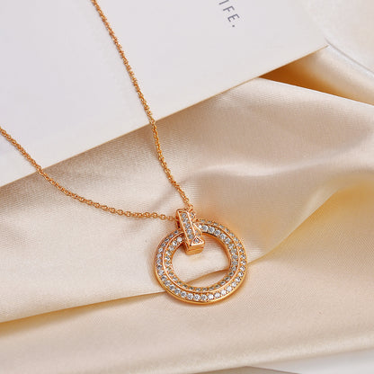 C62 - Noble high-quality necklace with pendant in diamond process