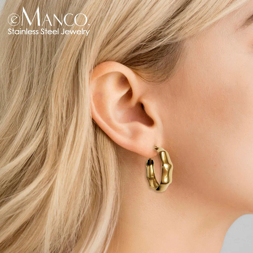 B11 - Top trend hoop earrings